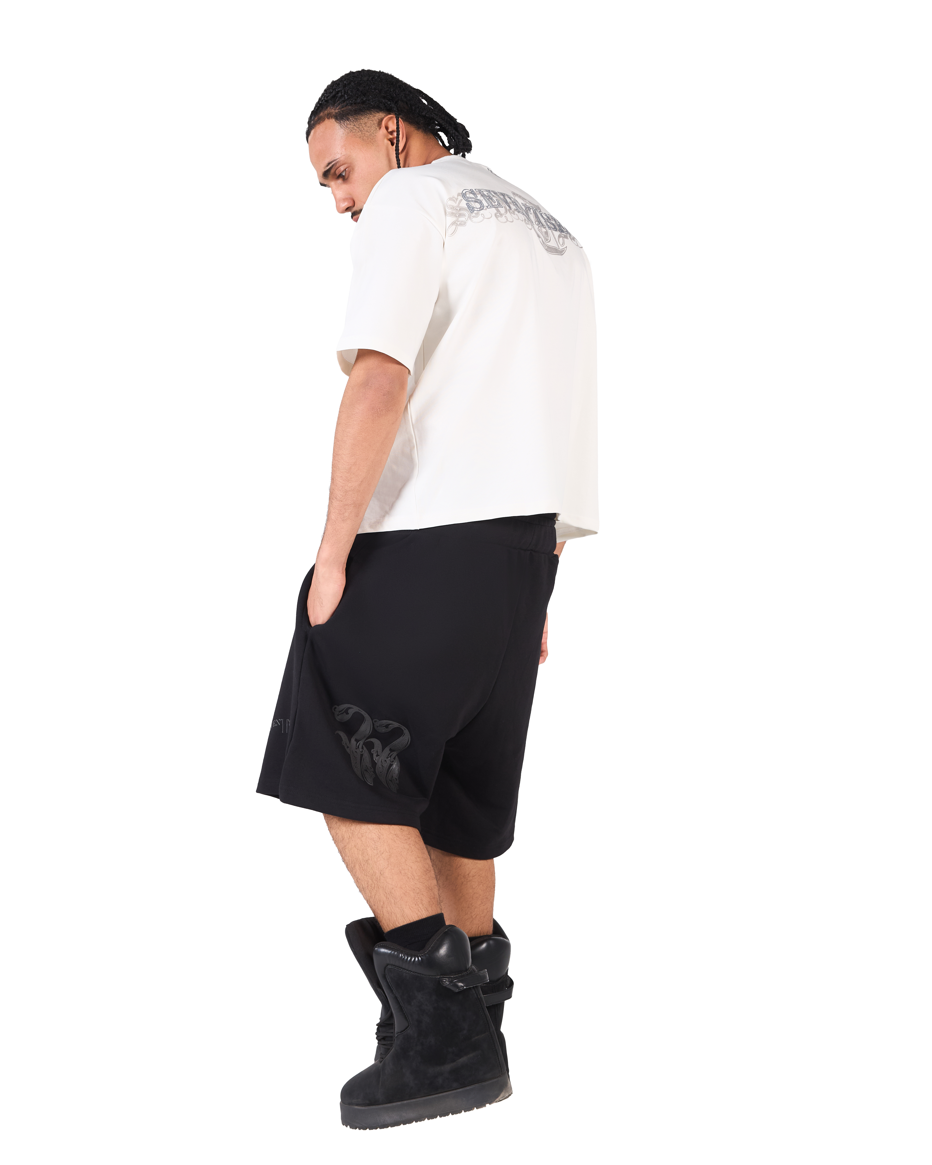 BLACK SEVENTSEVEN SHORTS