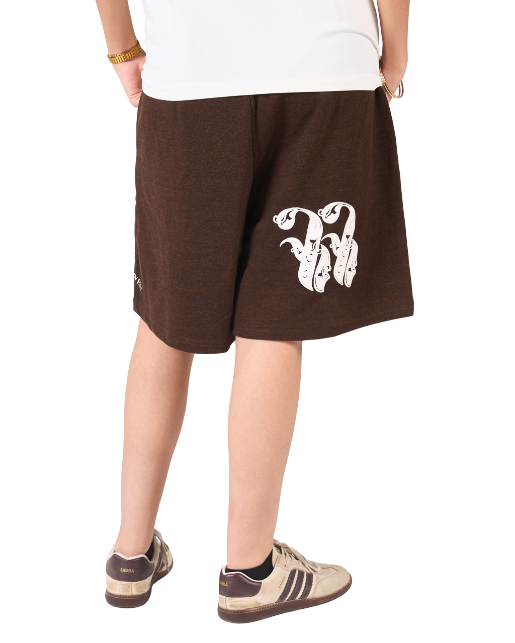 SEVENTSEVEN WHITE T-SHIRT X BROWN SHORT